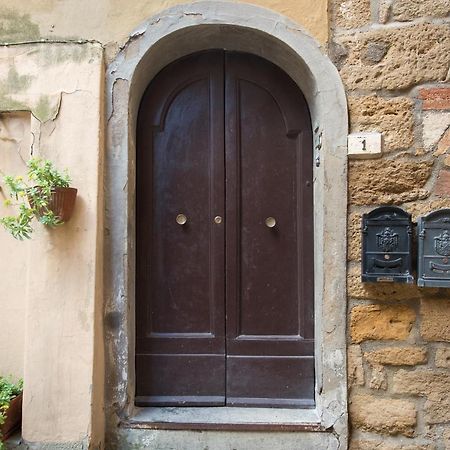 Residenza Porta All'Arco Volterra Exterior photo