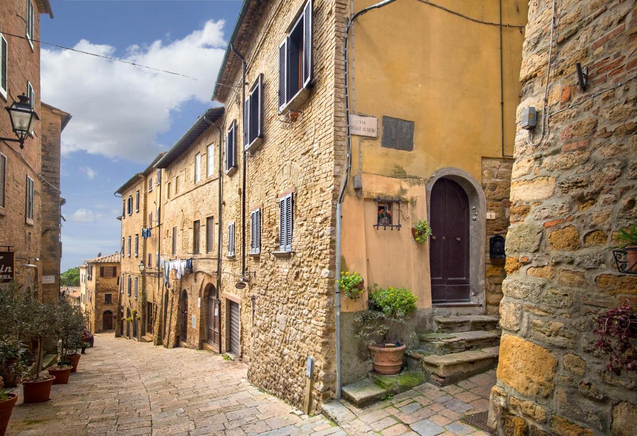 Residenza Porta All'Arco Volterra Exterior photo